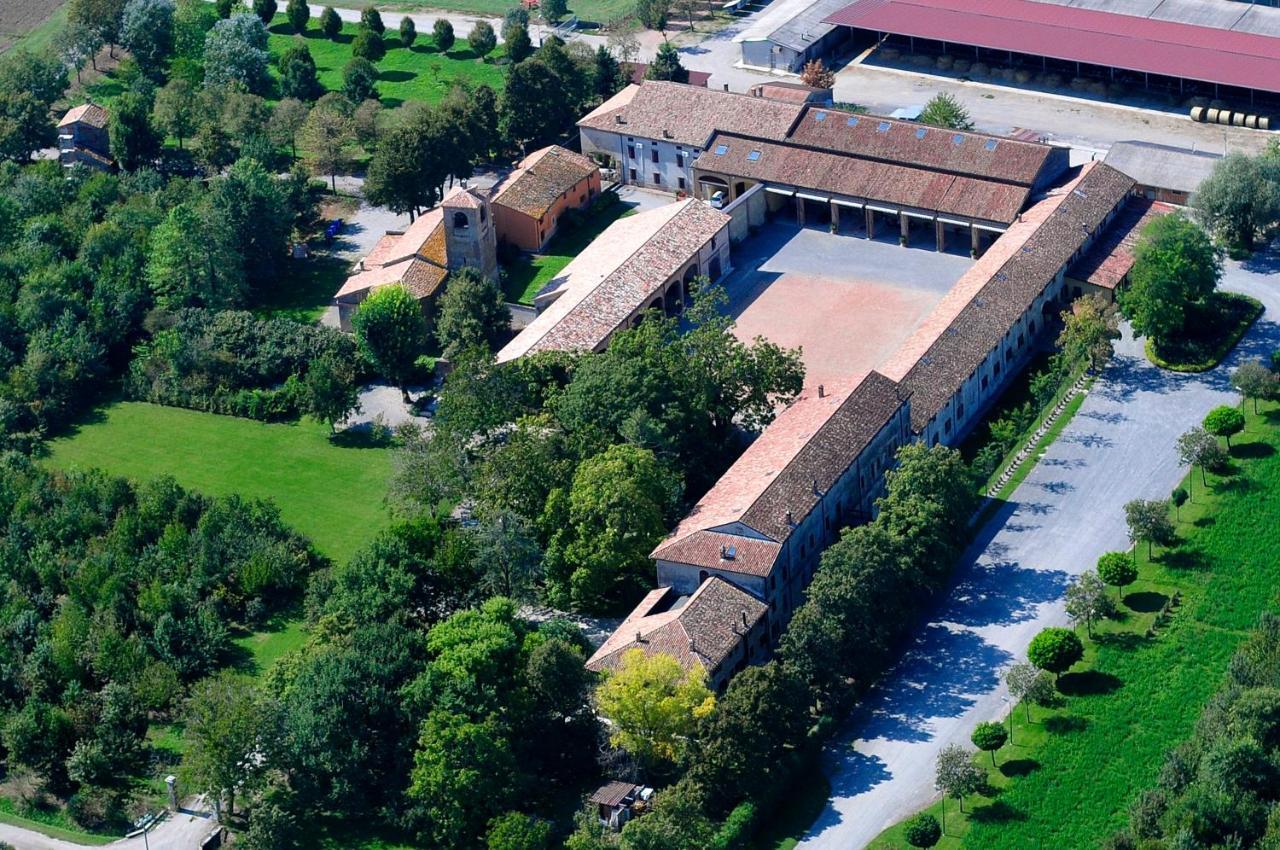 Antica Grancia Benedettina Villa โคลอร์โน ภายนอก รูปภาพ